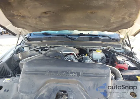 2019 Ram 2500 Tradesman 4X4 8' Box from USA, damaged, VIN 3C6UR5HJ4KG629641